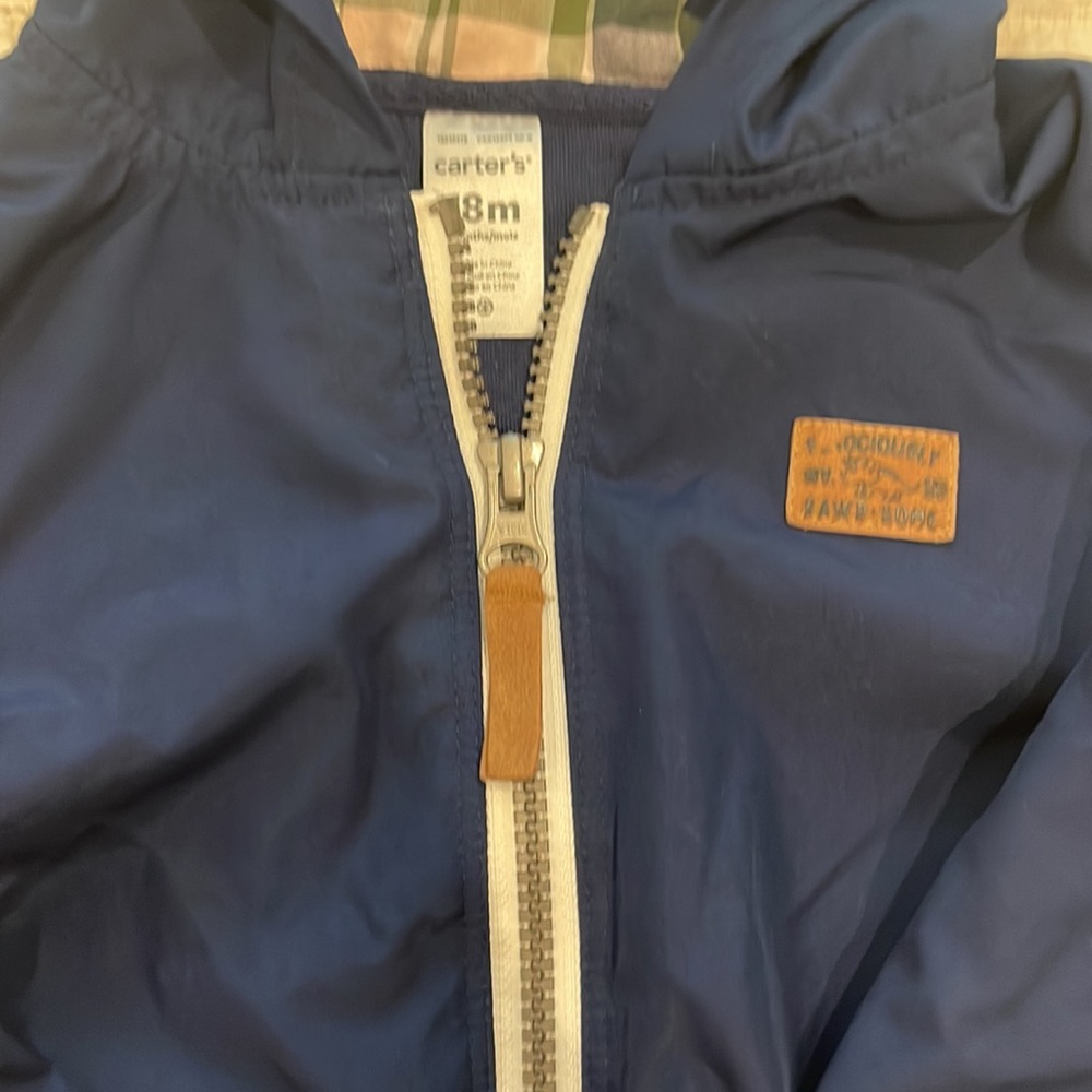 Carter’s raincoat - Picture 3 of 4